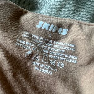 SKIMS Never Worn Tube Tan Bra sz L